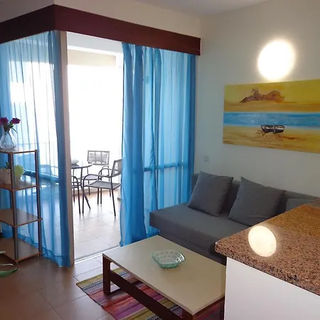 Apartamentos Do Mar Funchal Room photo